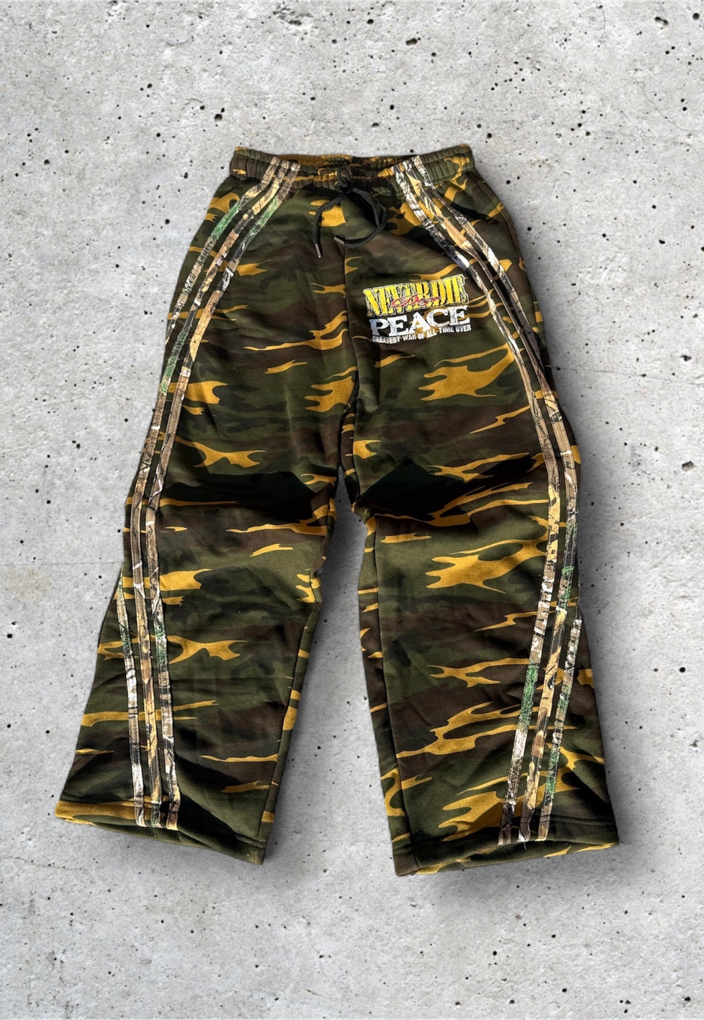 Peace SweatPants (camo)